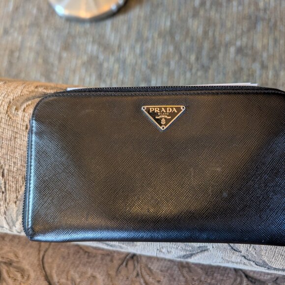 Authentic Prada Saffiano Zipper Wallet GUC - Picture 2 of 14